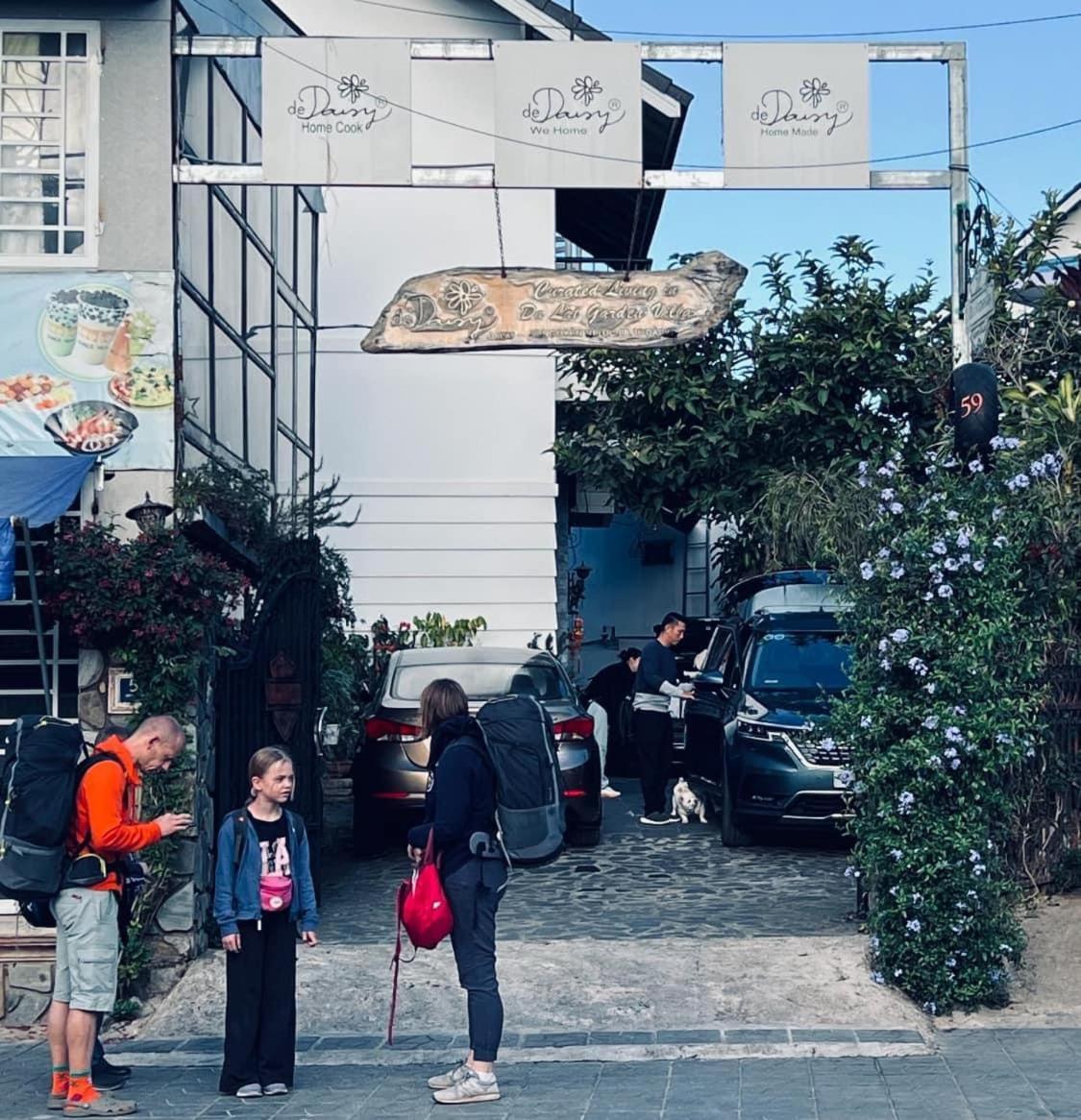 De Daisy Villa Homestay Da Lat Eksteriør billede
