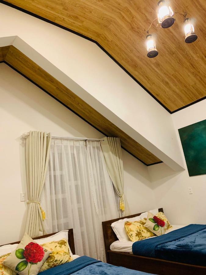 De Daisy Villa Homestay Da Lat Eksteriør billede