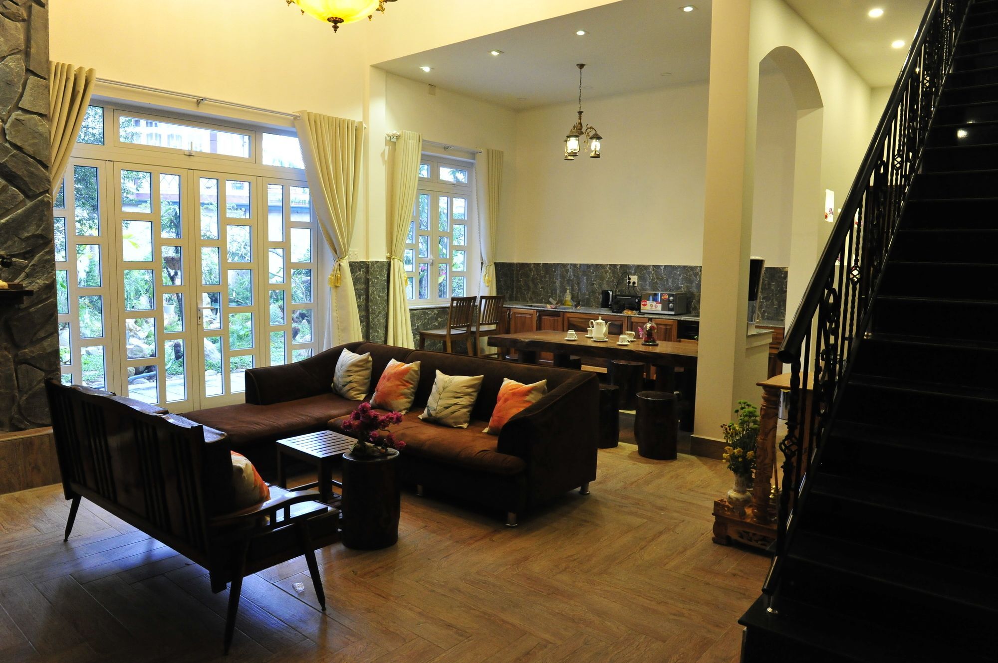 De Daisy Villa Homestay Da Lat Eksteriør billede
