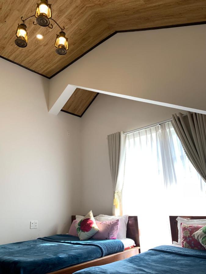 De Daisy Villa Homestay Da Lat Eksteriør billede
